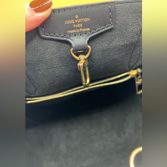 Sold. Authentic Louis Vuitton Belmont PM - Picture 6 of 8